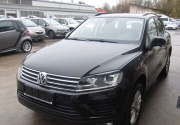 VW Touareg 74.600 km 28.900 &euro; Leverkusen 51371