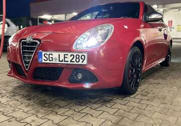 Alfa Romeo Giulietta 85.000 km 9.990 &euro; Solingen 42657