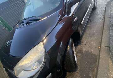 Renault Scenic 132.000 km 1.700 &euro; Krefeld 47798