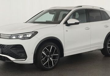 VW Tiguan 34.800 km 42.984 &euro; Düsseldorf 40233