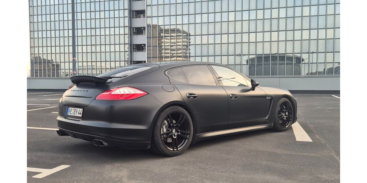 Porsche Panamera 168.000 km 26.500 &euro; Neuss 41462