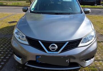 Nissan Pulsar 101.000 km 8.900 &euro; Duisburg 47055