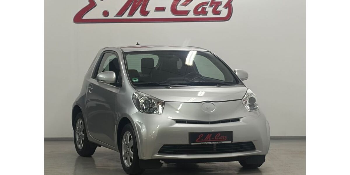 Toyota IQ 37.819 km 9.990 &euro; Wuppertal 42289