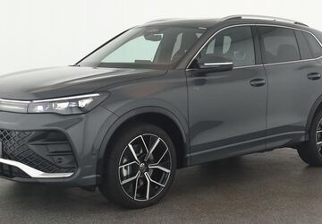 VW Tiguan 13.000 km 43.784 &euro; Düsseldorf 40233