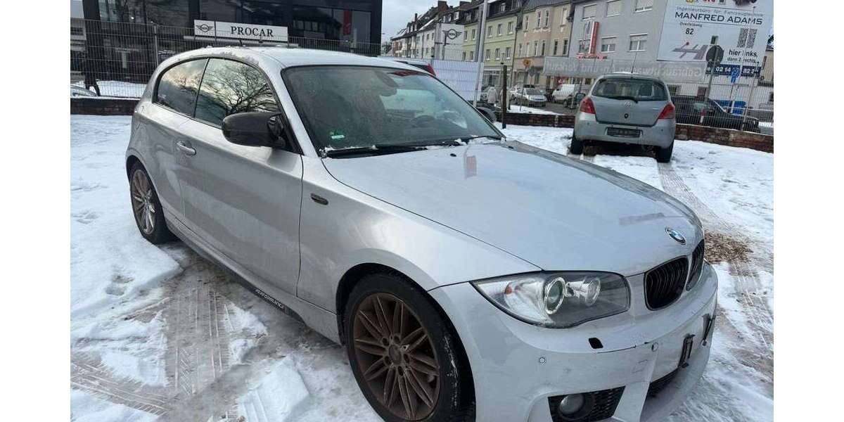 BMW 118 234.600 km 2.950 &euro; Leverkusen 51371