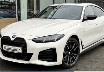 BMW i4 28.701 km 56.550 &euro; Mülheim 45472