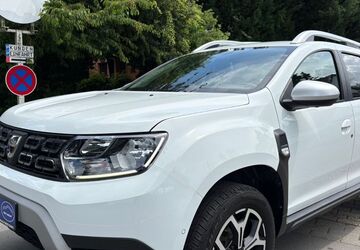Dacia Duster 105.000 km 11.990 &euro; Moers 47447