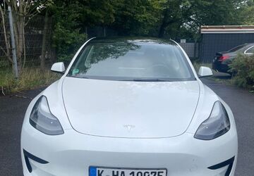 Tesla Model 3 65.000 km 22.499 &euro; Pulheim 50259