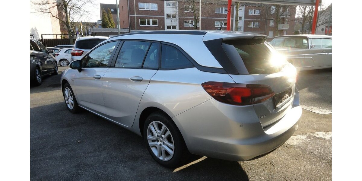 Opel Astra Edition 1,4 Klimatr. SHZ PDC Allwetter Top 90.000 km 8.990 &euro; Neuss 41462