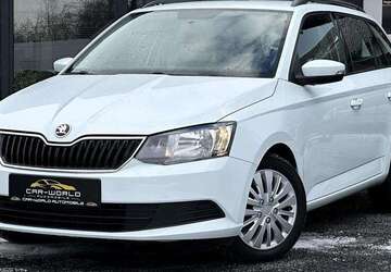 Skoda Fabia 118.500 km 8.599 &euro; Duisburg 47167
