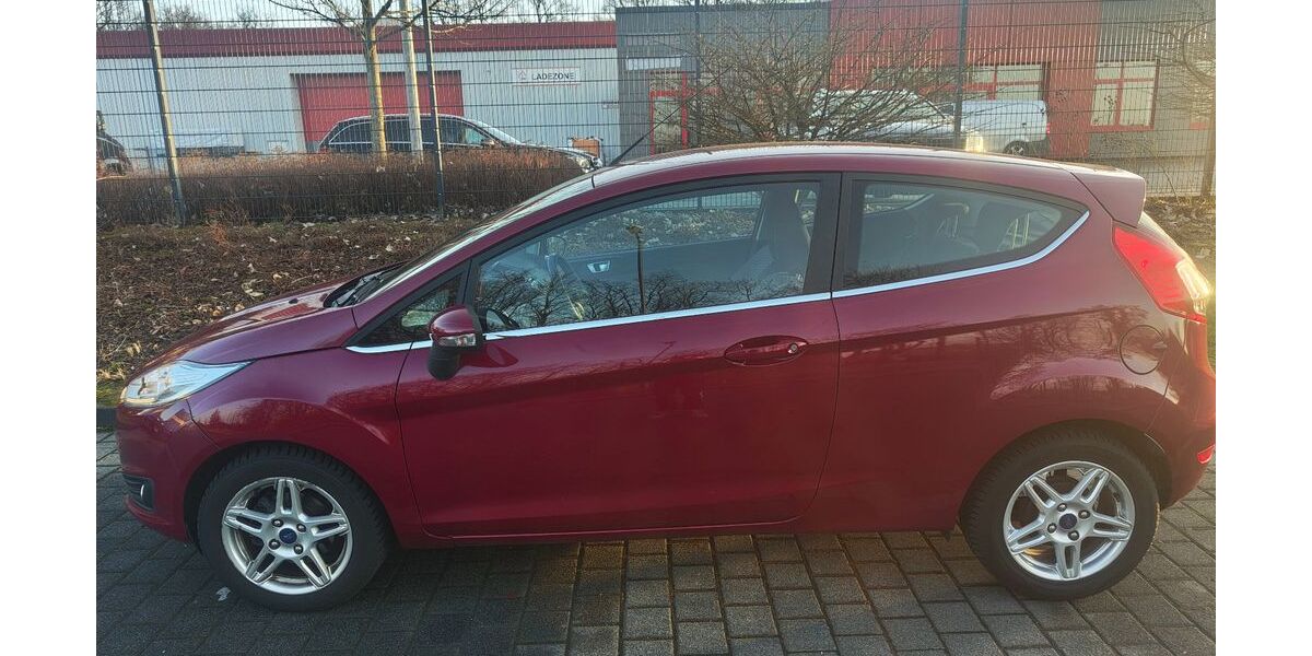 Ford Fiesta 65.000 km 4.800 &euro; Wuppertal 42369