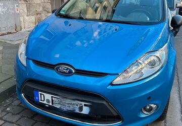 Ford Fiesta 70.300 km 4.800 &euro; Düsseldorf 40237