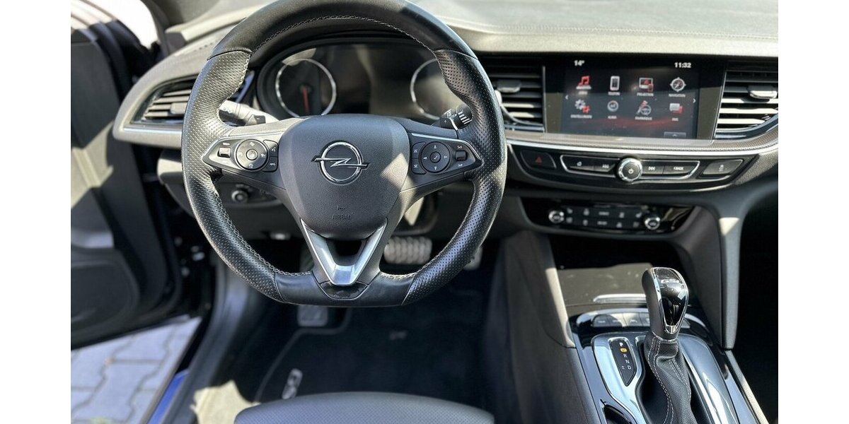 Opel Insignia B Sports Tourer GSi 4x4 / Headup / Pano 140.000 km 12.900 &euro; Mönchengladbach 41066