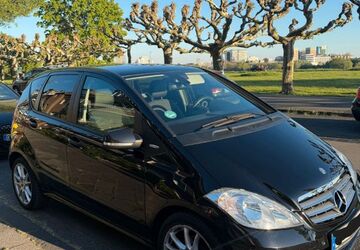 Mercedes-Benz A 160 160.000 km 6.500 &euro; Düsseldorf 40549