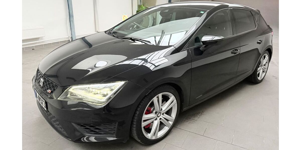 Seat Leon 40.000 km 18.500 &euro; Düsseldorf 40215