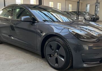 Tesla Model 3 103.000 km 23.870 &euro; Velbert 42551
