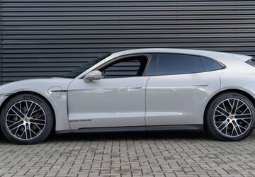 Porsche Taycan 24.900 km 94.900 &euro; Moers 47441