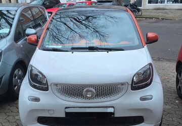 Smart ForTwo 60.750 km 6.750 &euro; DÜSSELDORF 40476
