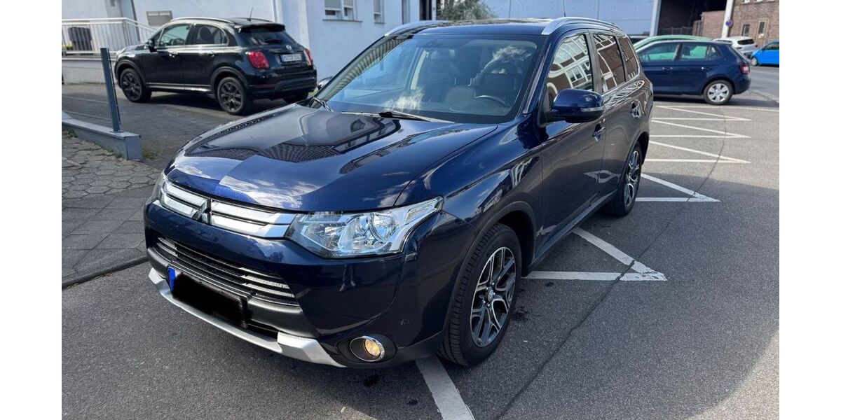 Mitsubishi Outlander 240.000 km 7.490 &euro; Mönchengladbach 41238