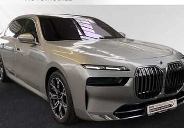 BMW 750 38.300 km 83.499 &euro; Moers 47441