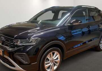 VW T-Cross 7.619 km 28.880 &euro; Düsseldorf 40233