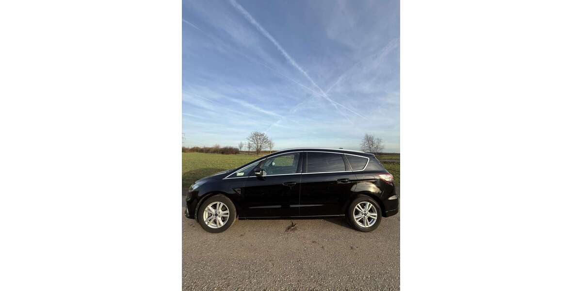 Ford S-Max 88.000 km 18.000 &euro; Düsseldorf 40489