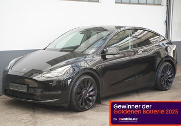 Tesla Model Y 182.429 km 25.250 &euro; Mönchengladbach 41236