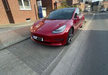Tesla Model 3 151.551 km 18.900 &euro; Jüchen 41363