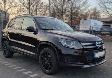 VW Tiguan 98.974 km 10.990 &euro; Düsseldorf 40235