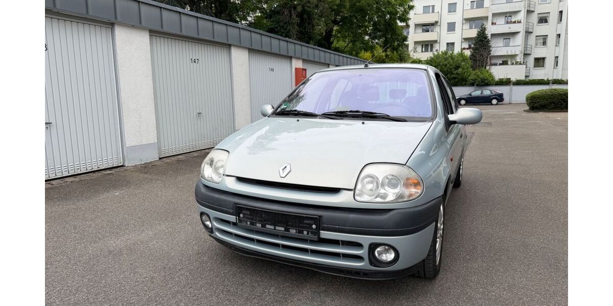 Renault Clio 198.000 km 1.200 &euro; Düsseldorf 40211
