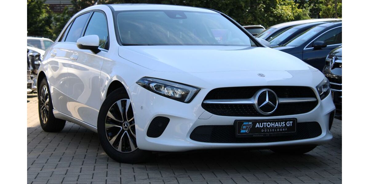 Mercedes-Benz A 180 94.776 km 20.999 &euro; Düsseldorf 40625