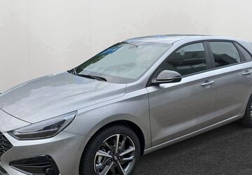 Hyundai i30 9.400 km 19.990 &euro; Düsseldorf 40233