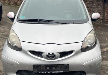 Toyota Aygo (X) 120.254 km 2.750 &euro; Krefeld 47799