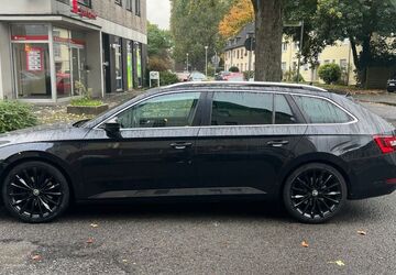 Skoda Superb 117.000 km 16.000 &euro; Krefeld 47829