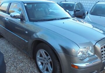 Chrysler 300C 249.000 km 3.500 &euro; Duisburg 47249