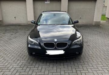BMW 525 122.685 km 9.999 &euro; Düsseldorf 40239