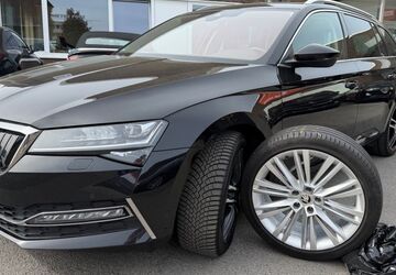 Skoda Superb 138.300 km 16.880 &euro; Düsseldorf 40549