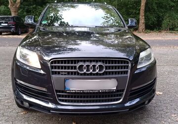 Audi Q7 334.047 km 8.700 &euro; Düsseldorf 40599