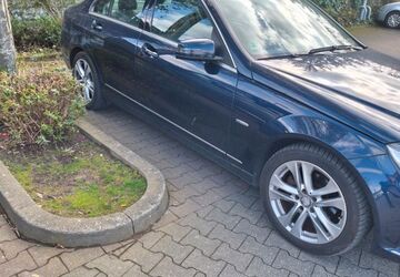 Mercedes-Benz C 180 17.000 km 12.700 &euro; Düsseldorf 40229