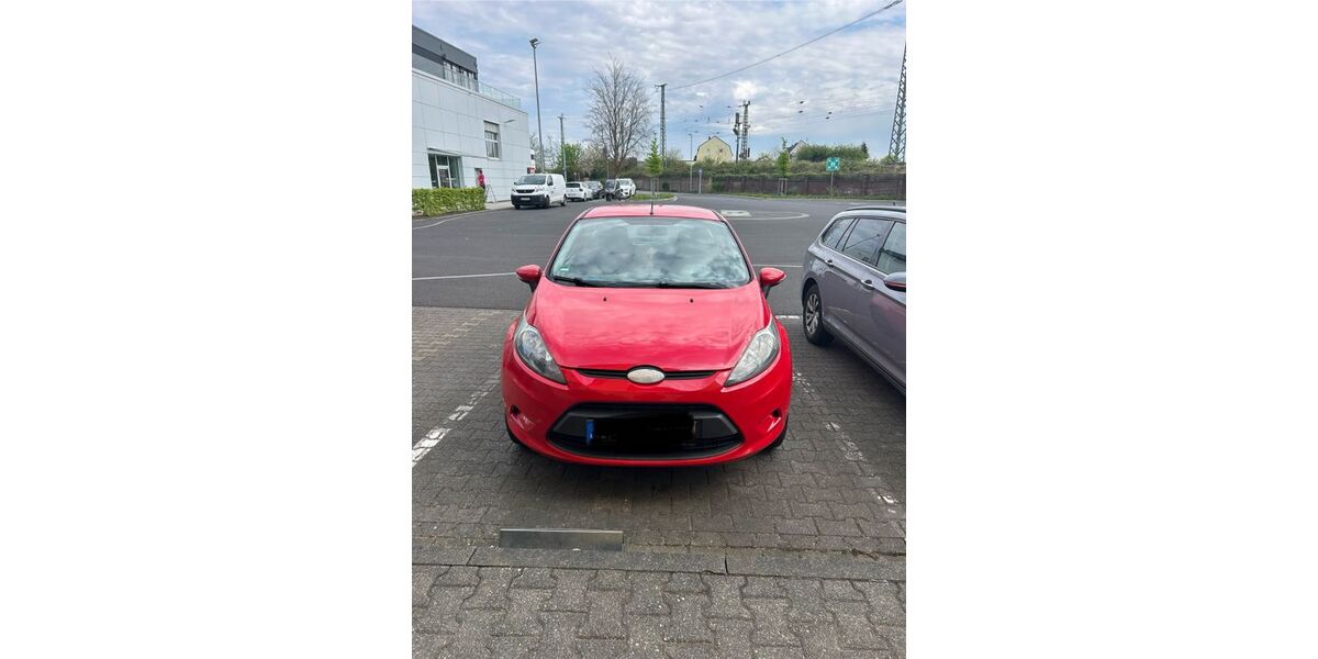 Ford Fiesta 298.000 km 750 &euro; Mönchengladbach 40165