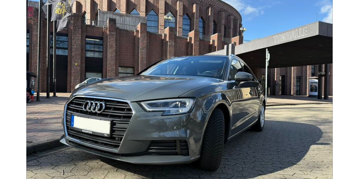 Audi A3 111.000 km 17.400 &euro; Düsseldorf 40477