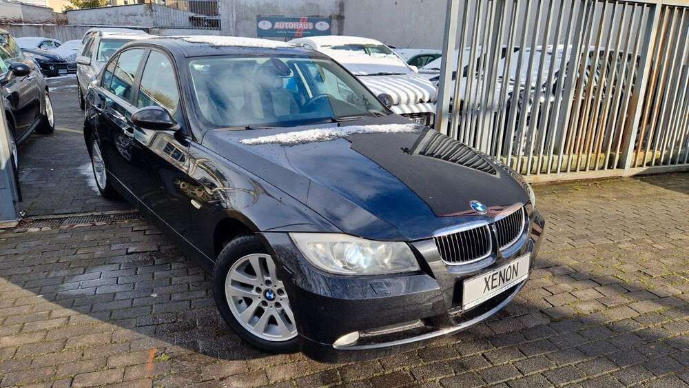 BMW 318 210.000 km 2.500 &euro; Krefeld 47798