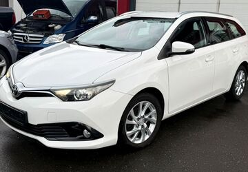 Toyota Auris 177.737 km 9.950 &euro; Solingen 42659