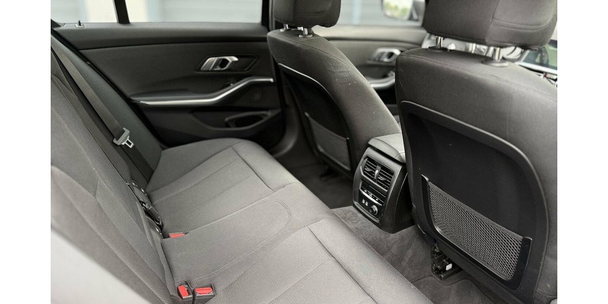 BMW 320d Advantage / Schiebedach / Navi / Keyless 94.000 km 26.290 &euro; Mönchengladbach 41066