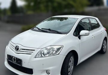 Toyota Auris 96.169 km 7.000 &euro; Solingen 42655