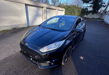 Ford Fiesta 178.500 km 6.800 &euro; Düsseldorf 40591