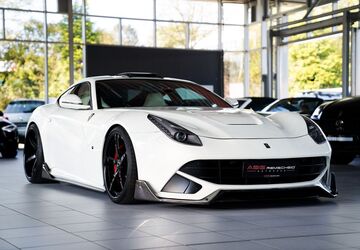Ferrari F12 22.000 km 269.990 &euro; Remscheid/NRW 42855