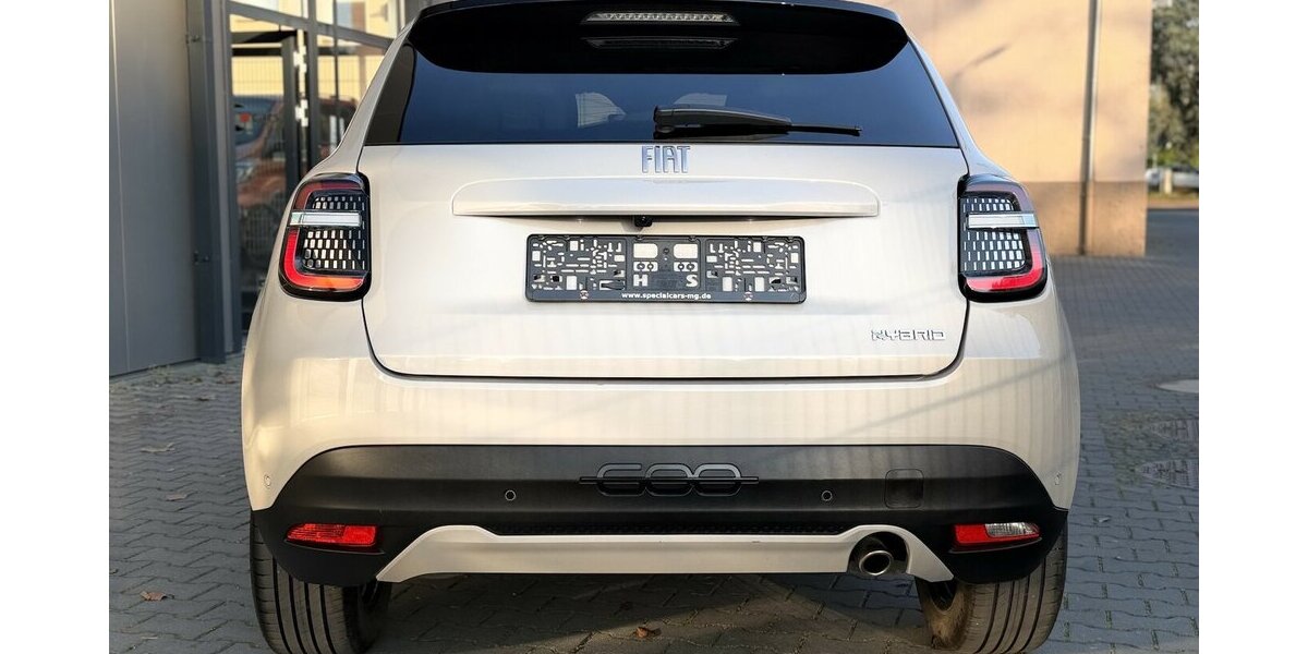 Fiat 600 Hybrid La Prima / KeylessGO / Kamera 26.000 km 18.900 &euro; Mönchengladbach 41066