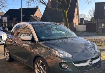 Opel Adam 113.000 km 6.300 &euro; Düsseldorf 40235