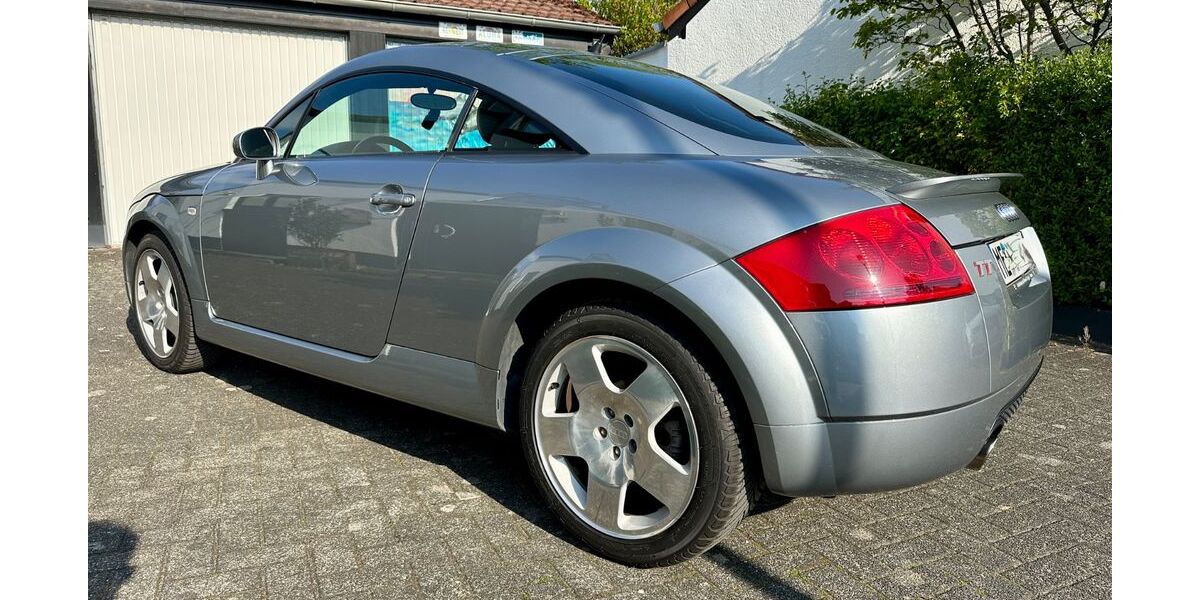 Audi TT 104.000 km 12.950 &euro; Erkrath 40699